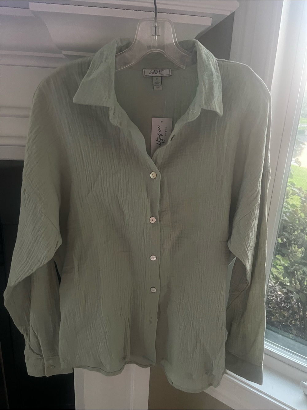 Light Sage Green Button-Up women’s Shirt - Casual Cotton. Brand new size Medium